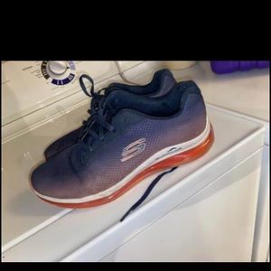 Skechers ( skech-air)